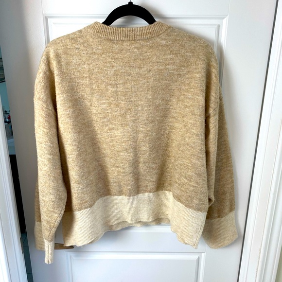 Over-Sized Warm Neutral Sweater - Picture 8 of 10